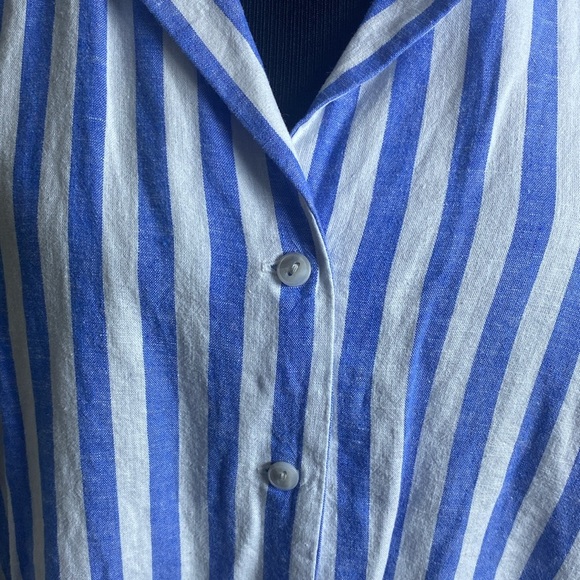 Ava Viv Blue White Vertical Striped Shirt V-Neck  Short Sleeve Tie Waist NWOT - Picture 5 of 8
